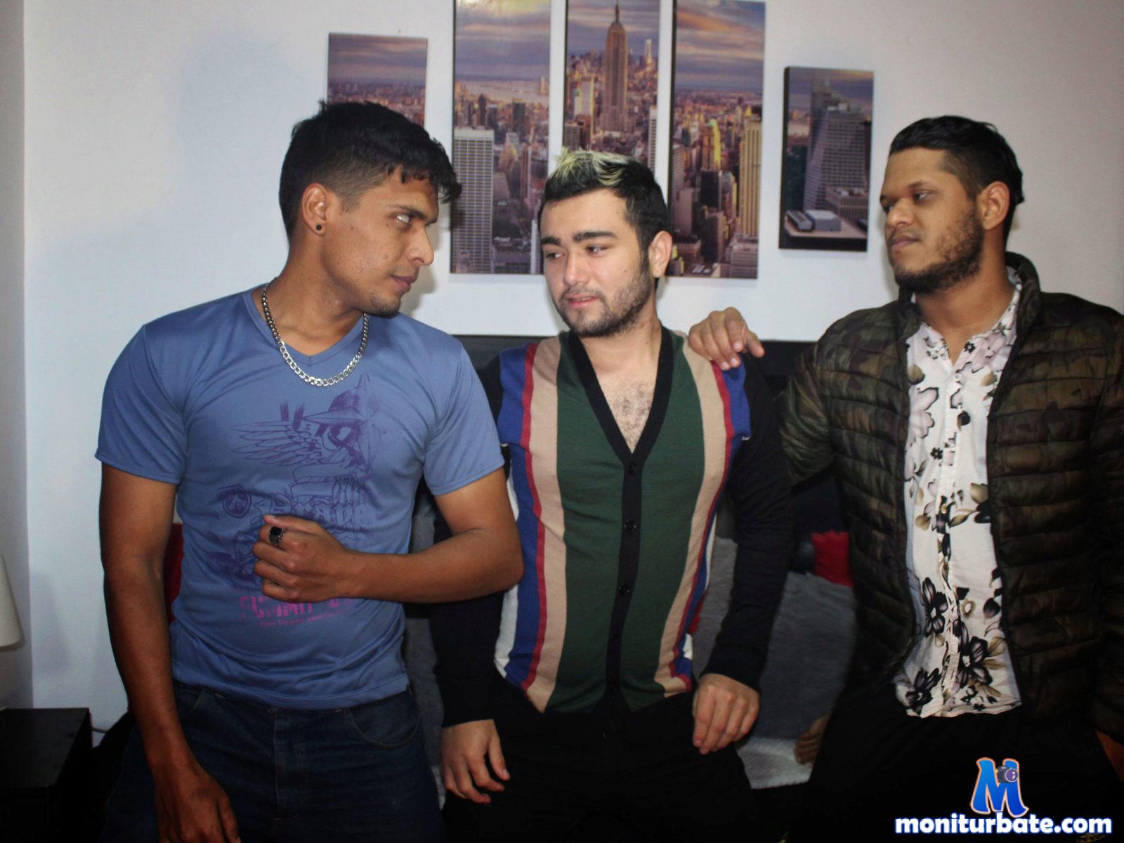 alexander-and-gustavo-and-andres Flirt4free performer Feet Master / Slave Prisoner/Guard Service Worker/Housewife Jerk off Instruction Latex Handcuffs Nipple Clamps Whip Discipline Slaves Anal Training Humiliation Tickler Spanking Tickling Gender Play Armpit