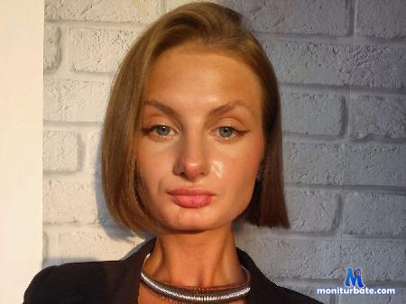 beatriz-girand flirt4free performer Hi sweet! we want play! Play with us pls!