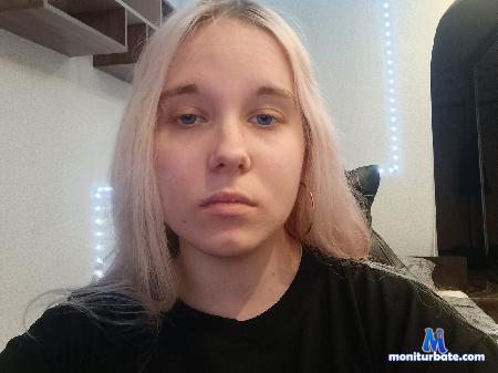 lecia-raposa flirt4free performer Hi sweet! I want play! Play with me pls!