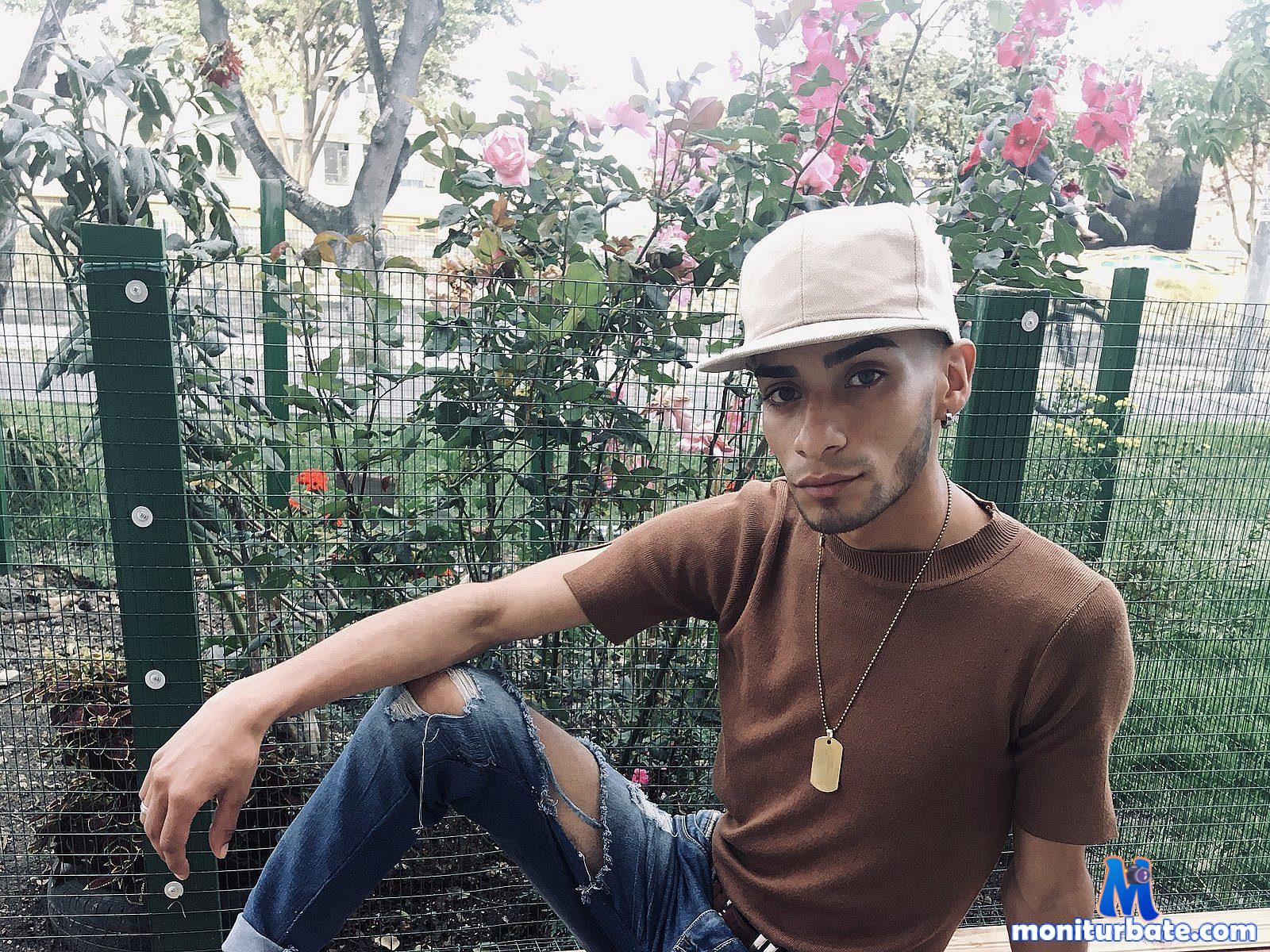 leonard-fonle Flirt4free performer 