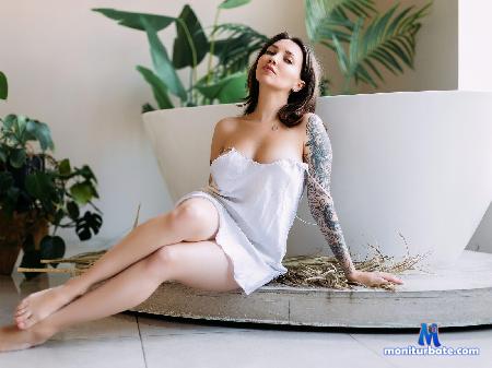 daniela-brooks flirt4free performer BIIG BOOBS AND READY TO MAKE FOUNTAIN SQUIRT!