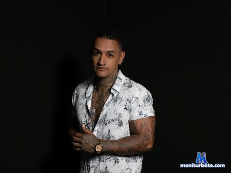 christian-bakeer flirt4free performer “El amor es la respuesta, pero mientras usted la espera, el sexo le plantea unas cuantas preguntas