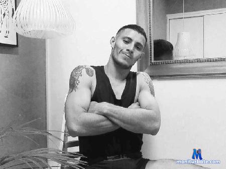 bruce-bad flirt4free performer bruce loves sports