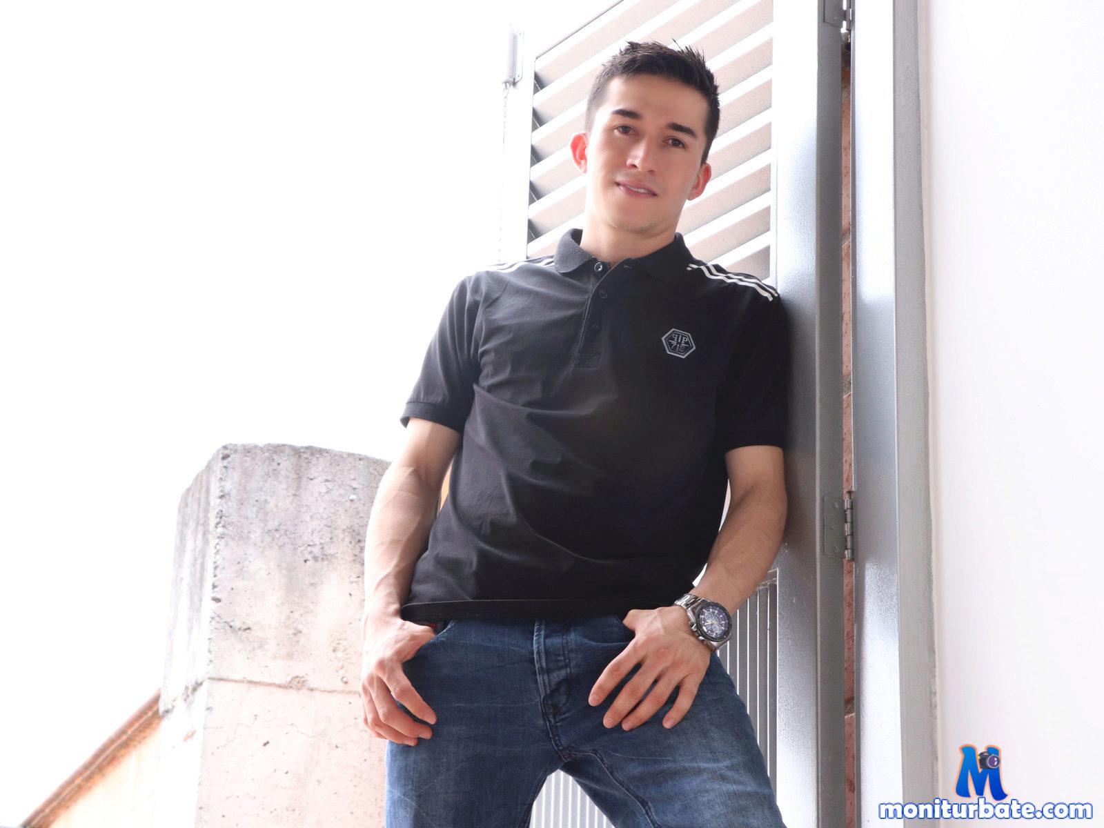 jacobo-grant Flirt4free performer Feet Role Play/Costumes Domination Latex Slaves Bad Cop/Good Cop Legs Cowboy/Cowgirl Spanking Tickling Leather Exhibitionism