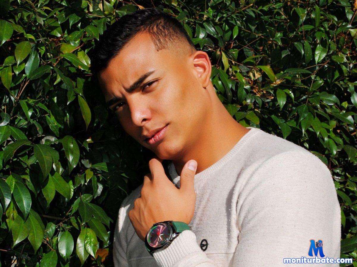 colbyn-smith Flirt4free performer Feet Domination