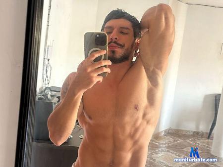 robert-hunk flirt4free performer   a lot of muscle to play! readys?