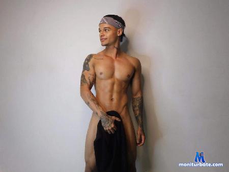 marcus-lambert flirt4free performer Boy with many dreams, very affectionate and humble who likes to dominate with his gaze and his smile