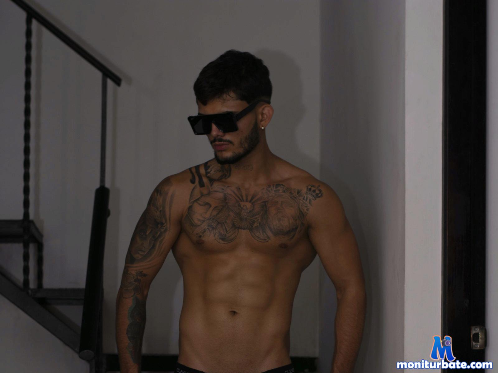 abrahan-fox Flirt4free performer Balloons Feet Nipple Play Dirty Talk Master / Slave Domination Jerk off Instruction Discipline Legs Tickler Training Gender Play Cross Dressing Muscle Worship