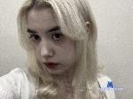 jetta-fentress flirt4free livecam show performer Hi sweet! we want play! Play with us pls!