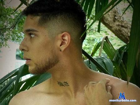 jean-edwards flirt4free performer I love meeting new people and being nice to everyone, say hello and meet me, I don't bite. a lot