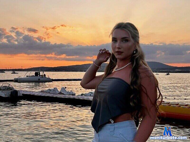 herma-summerfield Flirt4free performer Nipple Play Dirty Talk Student/Teacher Spanking