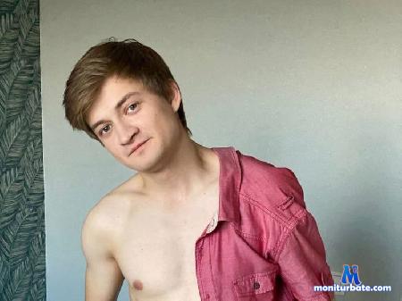 bruce-maels flirt4free performer Somebody called me a really cute and frienly guy, so let's beleive him)