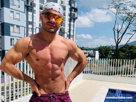 tyson-beck flirt4free performer Latin Sexy, Open and Funny Mind, Share with me your pleasure