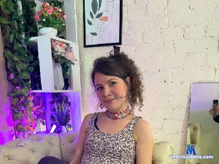 maria-bri flirt4free performer Hello i am ready to reqach new peaks in my life 