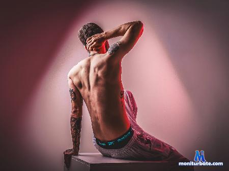 terry-wolf flirt4free performer A nice smile or a delicious cock? choose what you want and stay with me.