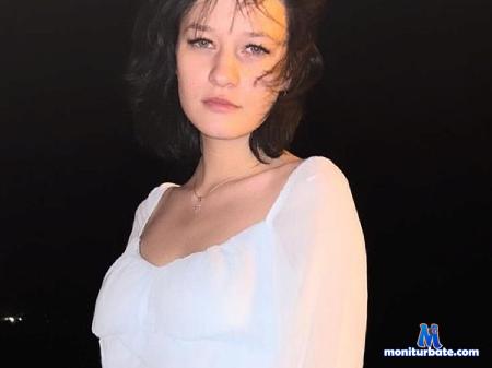 ellen-maglioli flirt4free performer Hi sweet! we want play! Play with us pls!