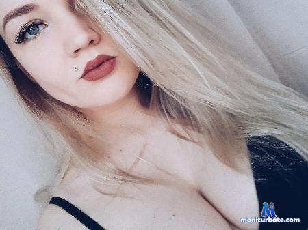 kate-summers flirt4free performer Horny as hell. Naughty as well.