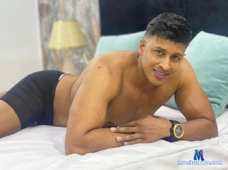 tonny-blue flirt4free performer Hi  welcome to my room