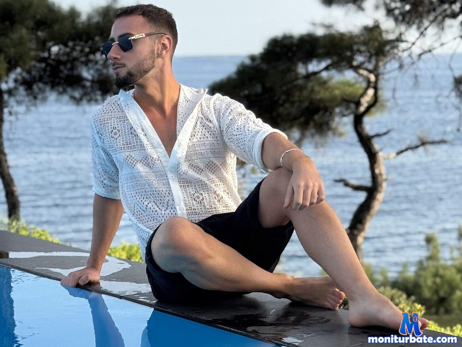 ryan-storm Flirt4free performer Feet Cock Teasing Cum Eating Domination Legs Smoking Findom Armpit Muscle Worship