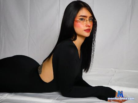 chloe-velasco flirt4free performer My value is in how difficult it is to have me. not in how easy it is to see me.