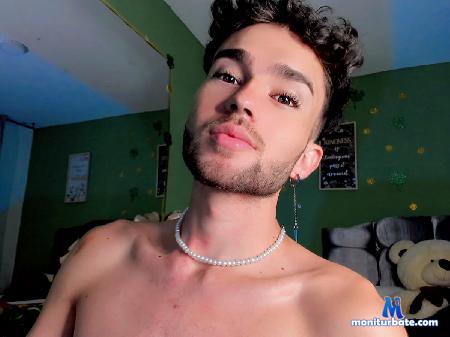 alex-amoretti flirt4free performer Hello guys, my name is Alex, it's a pleasure to meet you and know about what you like to do here.