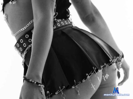 hisako-lavertu flirt4free performer Hi sweet! we want play! Play with us pls!