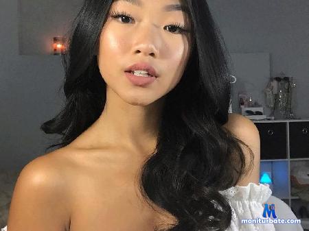 luna-theasian flirt4free performer Kinky Girl with angels face here! 
