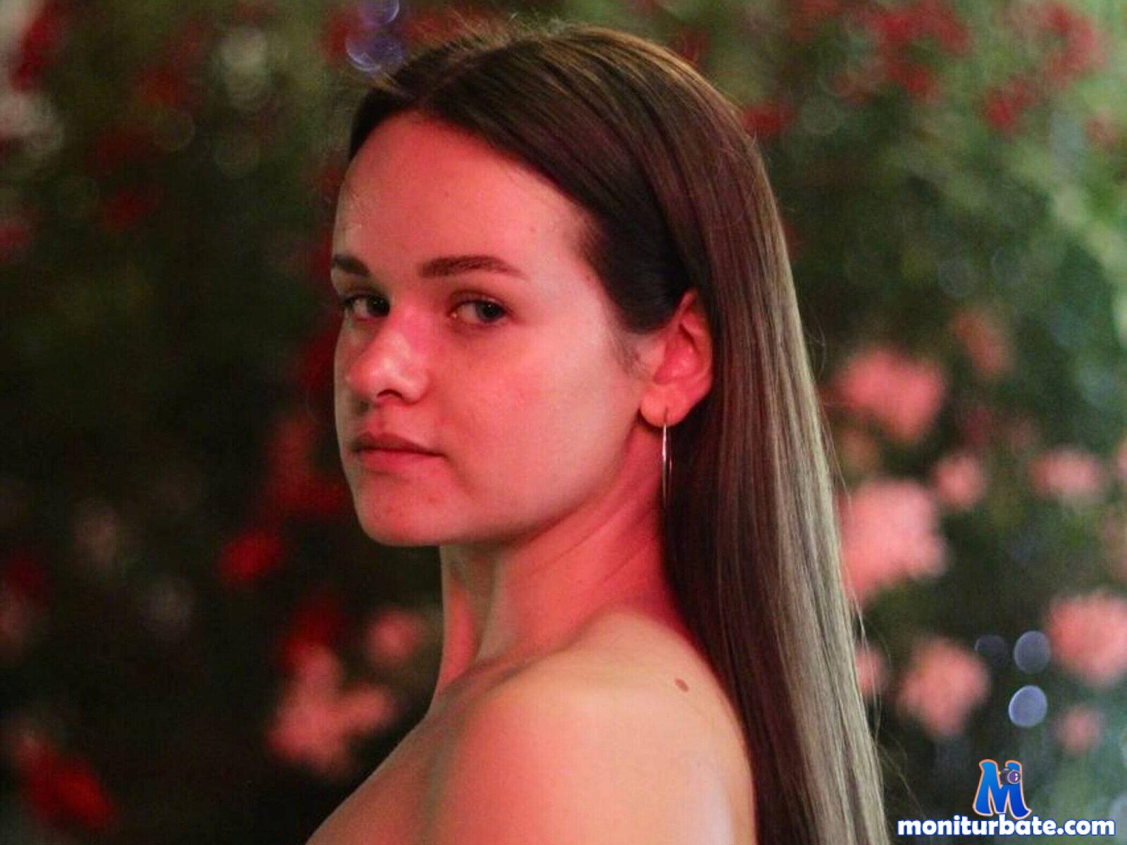 hisako-lavertu Flirt4free performer 