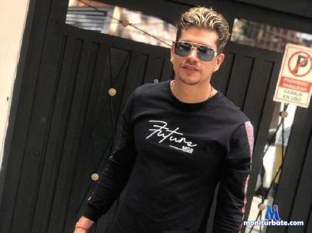 darius-basil flirt4free performer I want to do bad things with you.