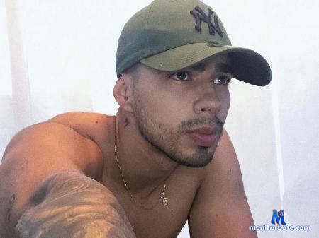mike-cruzz flirt4free performer 