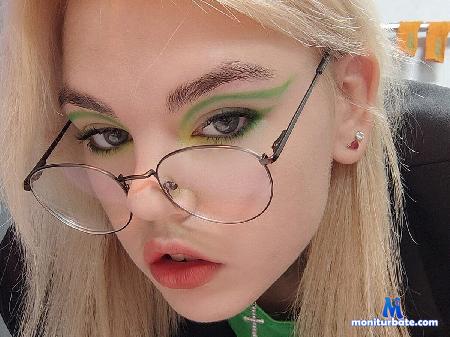 velia-merrifield flirt4free performer Heya hey :)