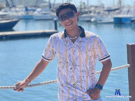 richii-smiith flirt4free performer In my show you will find a lot of sensuality and pleasure, a dominant male who can take control