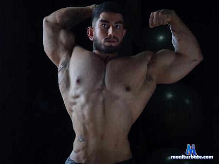 massimo-fire flirt4free performer WELCOME TO THE ROOM OF A BODYBUILDER PASSIONATE ABOUT POSING!!
