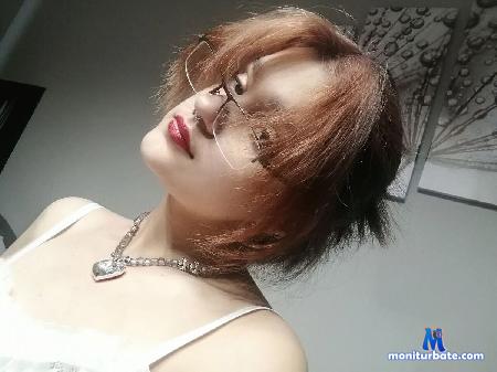 gillian-couch flirt4free performer Hi sweet! we want play! Play with us pls!