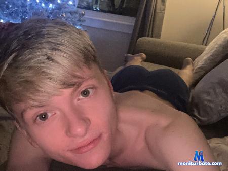 dylan-thompson flirt4free performer Hot, hungry and ready to please. Let's explore together!