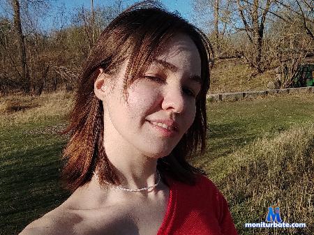 liana-hippen flirt4free performer Hi sweet! we want play! Play with us pls!