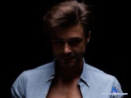 adrian-eduardo flirt4free performer Human by day ,vampire by night!