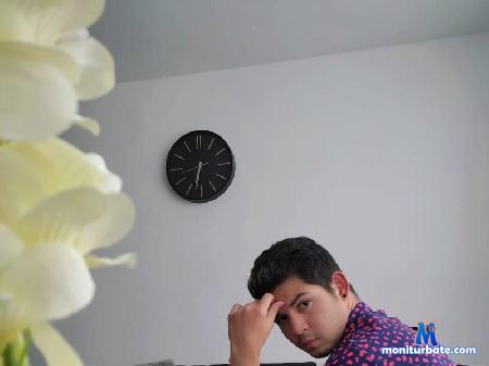 harold-obrien flirt4free performer Hi guys welcome to my room! Let's have fun.