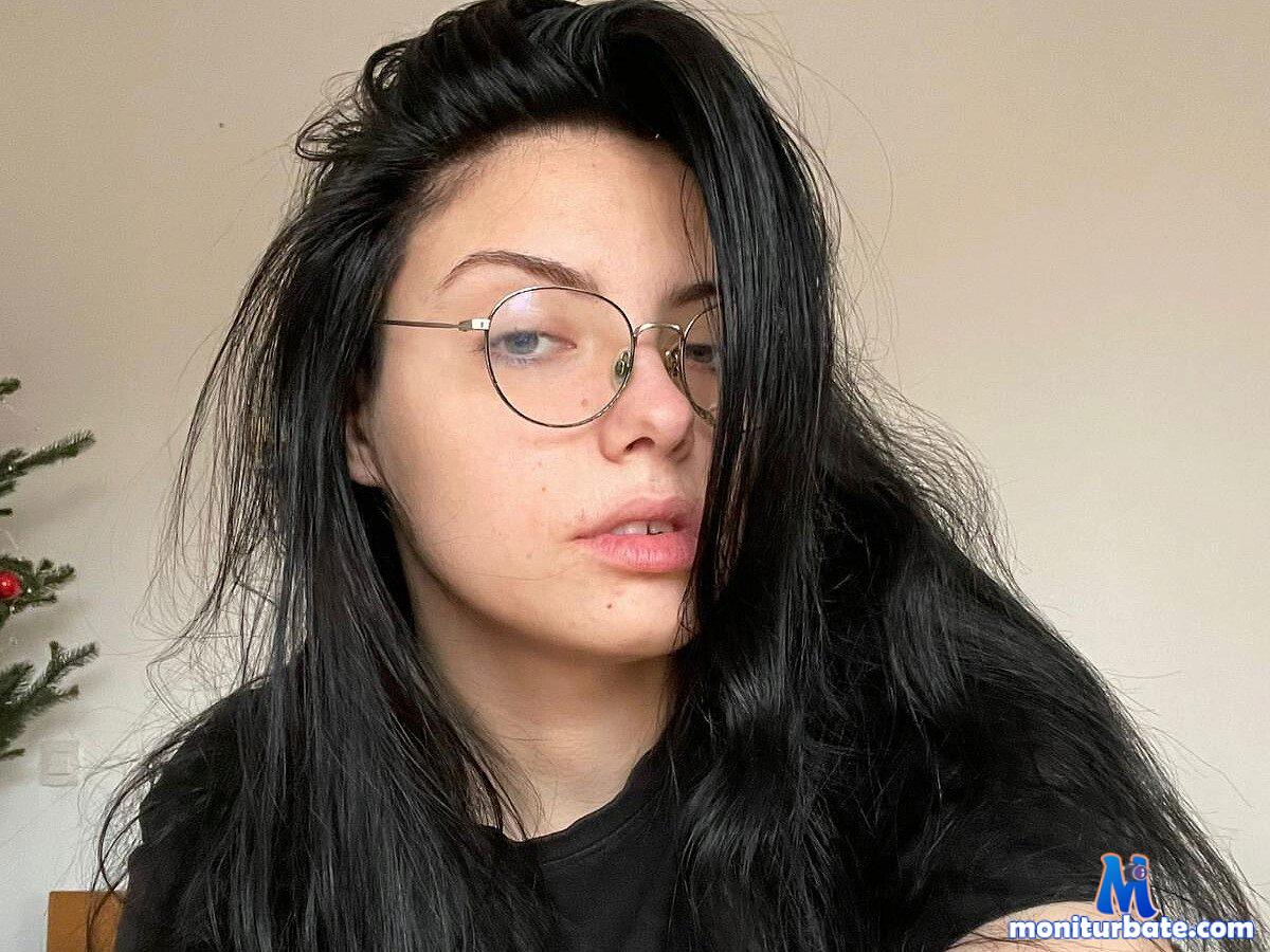 ivy-banx Flirt4free performer Nipple Play Dirty Talk Master / Slave Vibrator Cock Teasing Whip Coach/Trainee Cowboy/Cowgirl Tickler Spanking