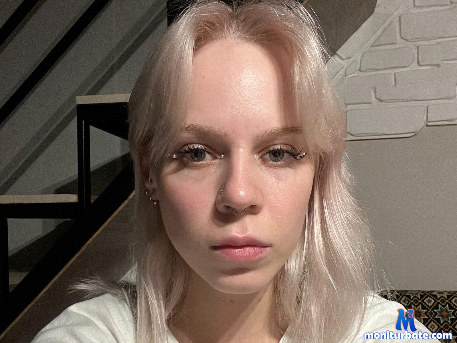 zada-pomainville Flirt4free performer 