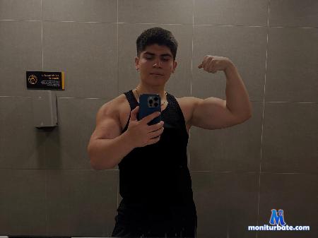 camiilo-lopez flirt4free performer A sexy guy who can put on a spectacular show, we'll have fun together!