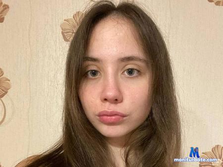 caroyln-hershkop flirt4free performer Hi sweet! we want play! Play with us pls!