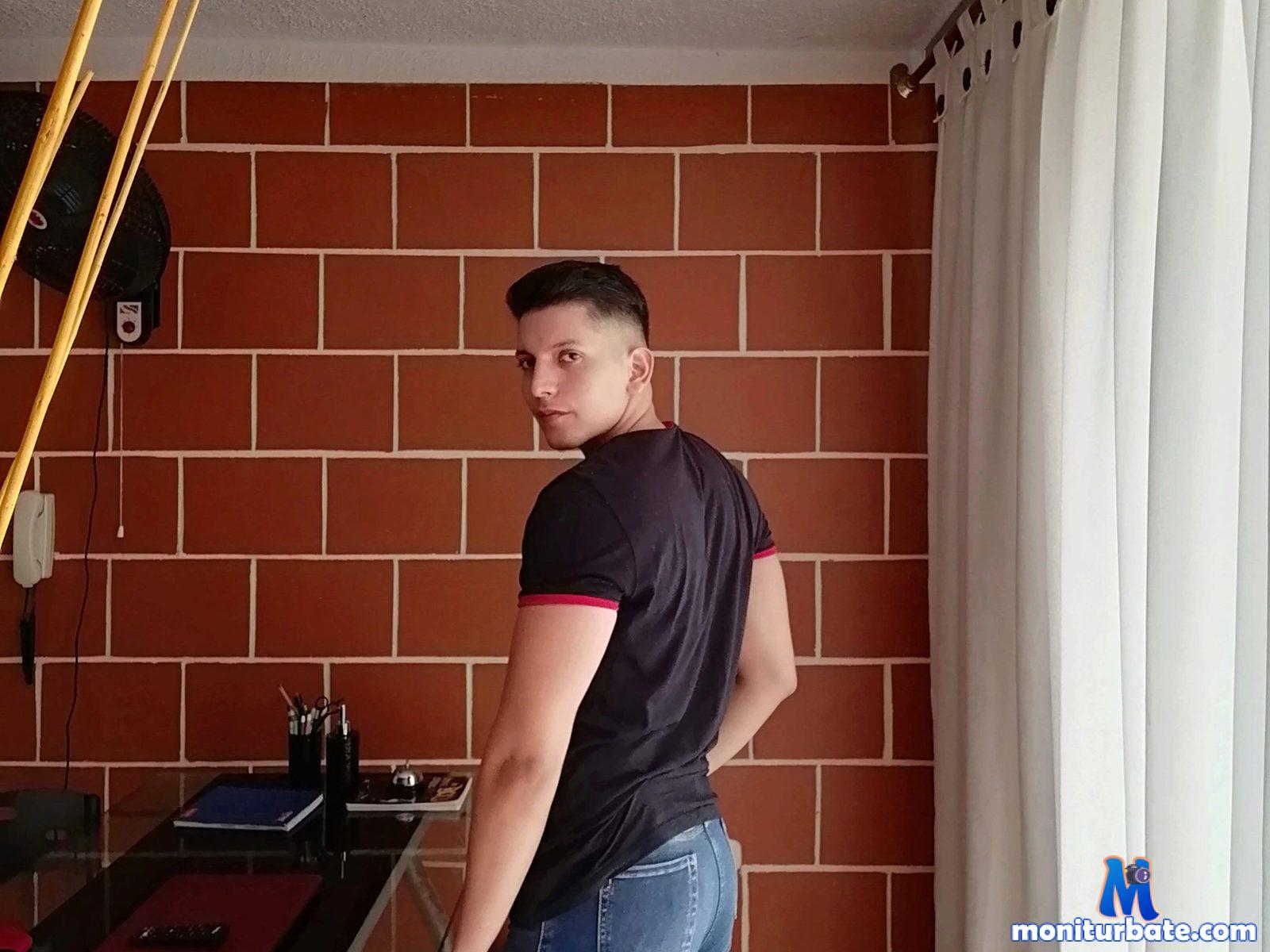 mauricio-g Flirt4free performer Anal Nipple Play Boss / Secretary Dirty Talk Master / Slave Cock Teasing Sugar Daddy Teasing Tickler Tickling Anal Beads Leather Exhibitionism Armpit Wrestling
