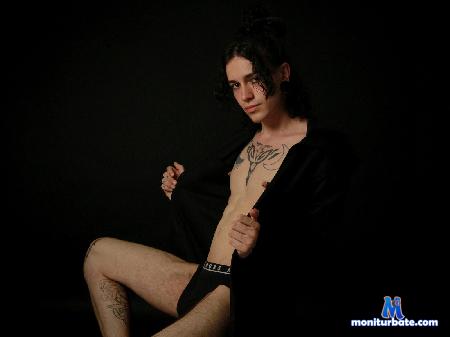 damon-kalitree flirt4free performer I am your best fantasy, come and have fun with this hot Latin guy !! Let me get you cum!!