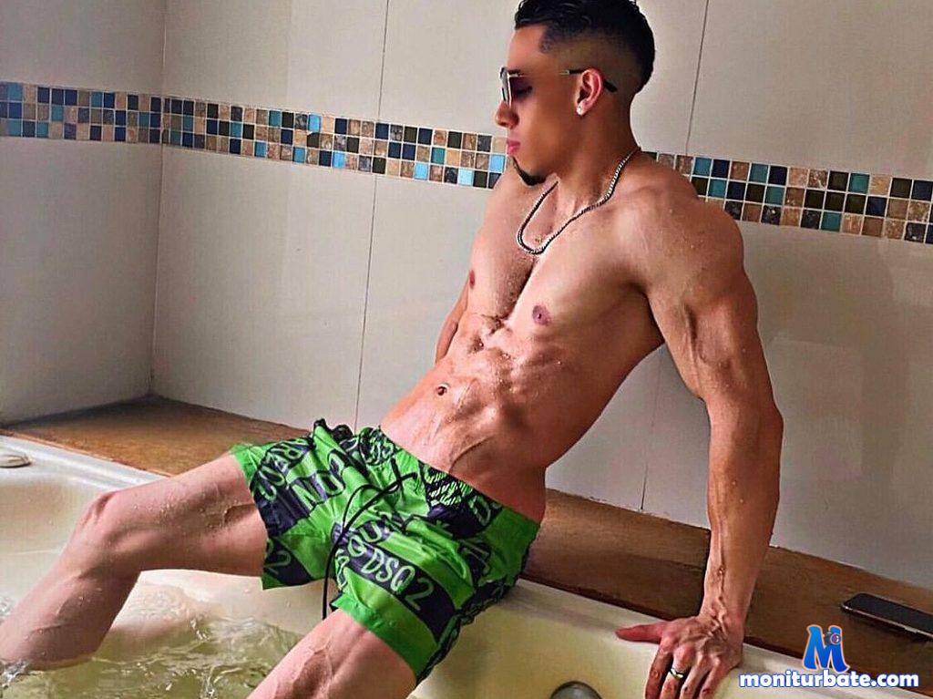 faraon-ink Flirt4free performer Balloons Feet Service Worker/Housewife Domination Coach/Trainee Tickler Training Muscle Worship