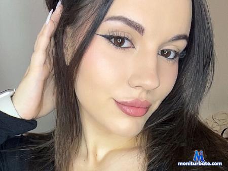 layla-thomson flirt4free performer #brunette #sexy #young #hot #women #shapes #sexy #fantasy
