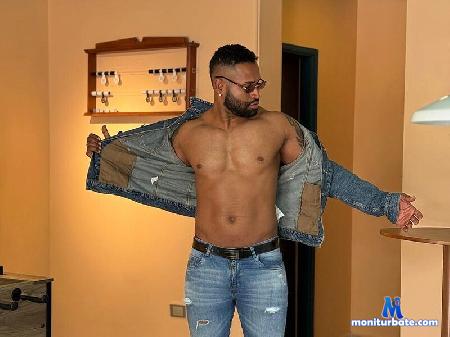 blade-strong flirt4free performer Come to me, you will be seduced by my muscles, you can't help but be surprised by the strength of my