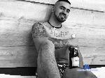 jerome-brucee flirt4free livecam show performer I am your dominant man who can accompany you day and night never stop thinking about me