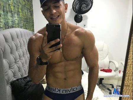 jack-mclain flirt4free performer I like talks and action . one night for you in my room (Fire)