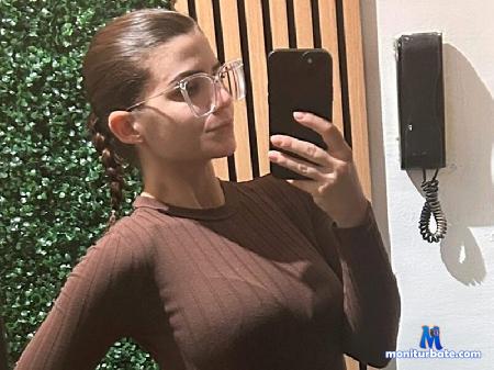 janee-diamond flirt4free performer welcome to my room honey, lets go some fun